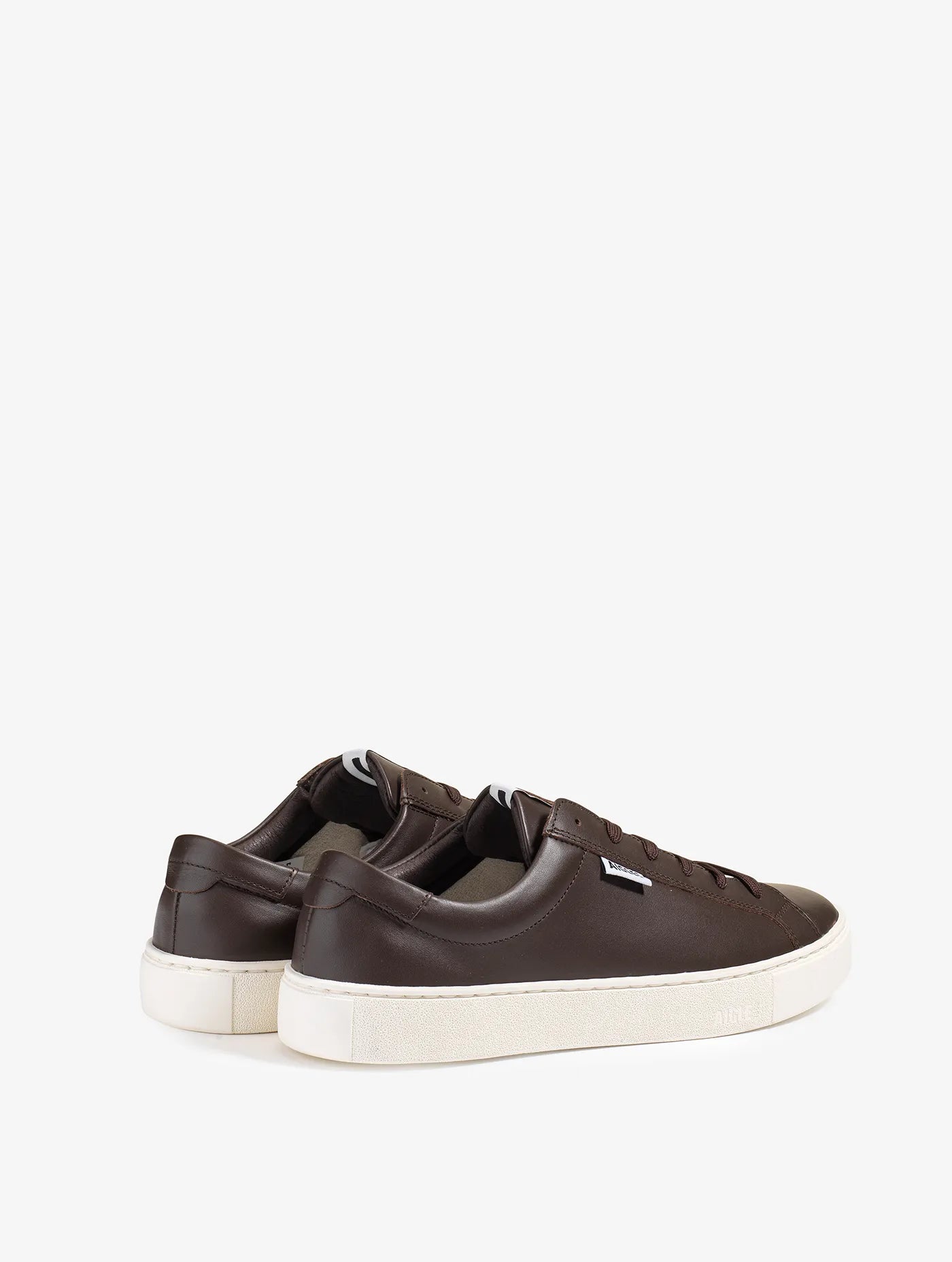 Sneaker en cuir intemporelle et responsable - AIGLE